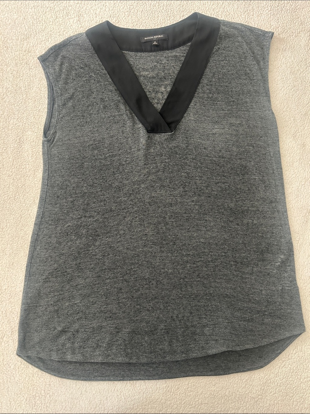 Banana Republic Heather Gray Sleeveless V-Neck Top with Black Trim